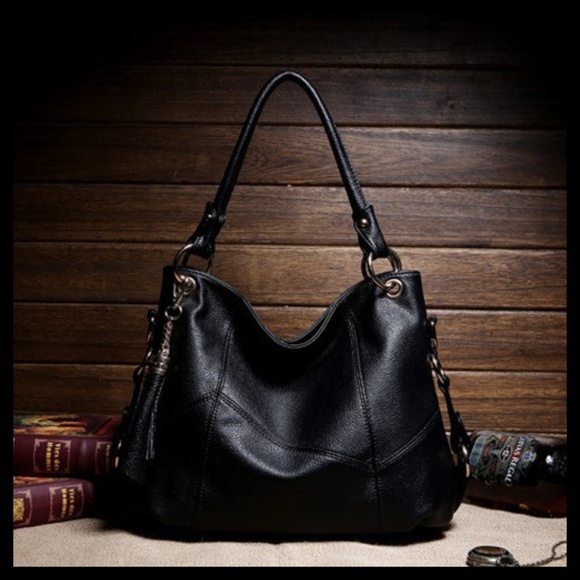 Handbags - NEW ELVA Hobo Shoulder Bag